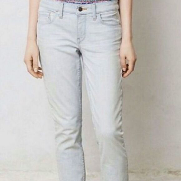 Anthropologie Denim - Anthropologie Pilcro Slim Straight light wash denim low rise jeans size 27